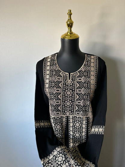 Simple Traditional Palestinian Thobe